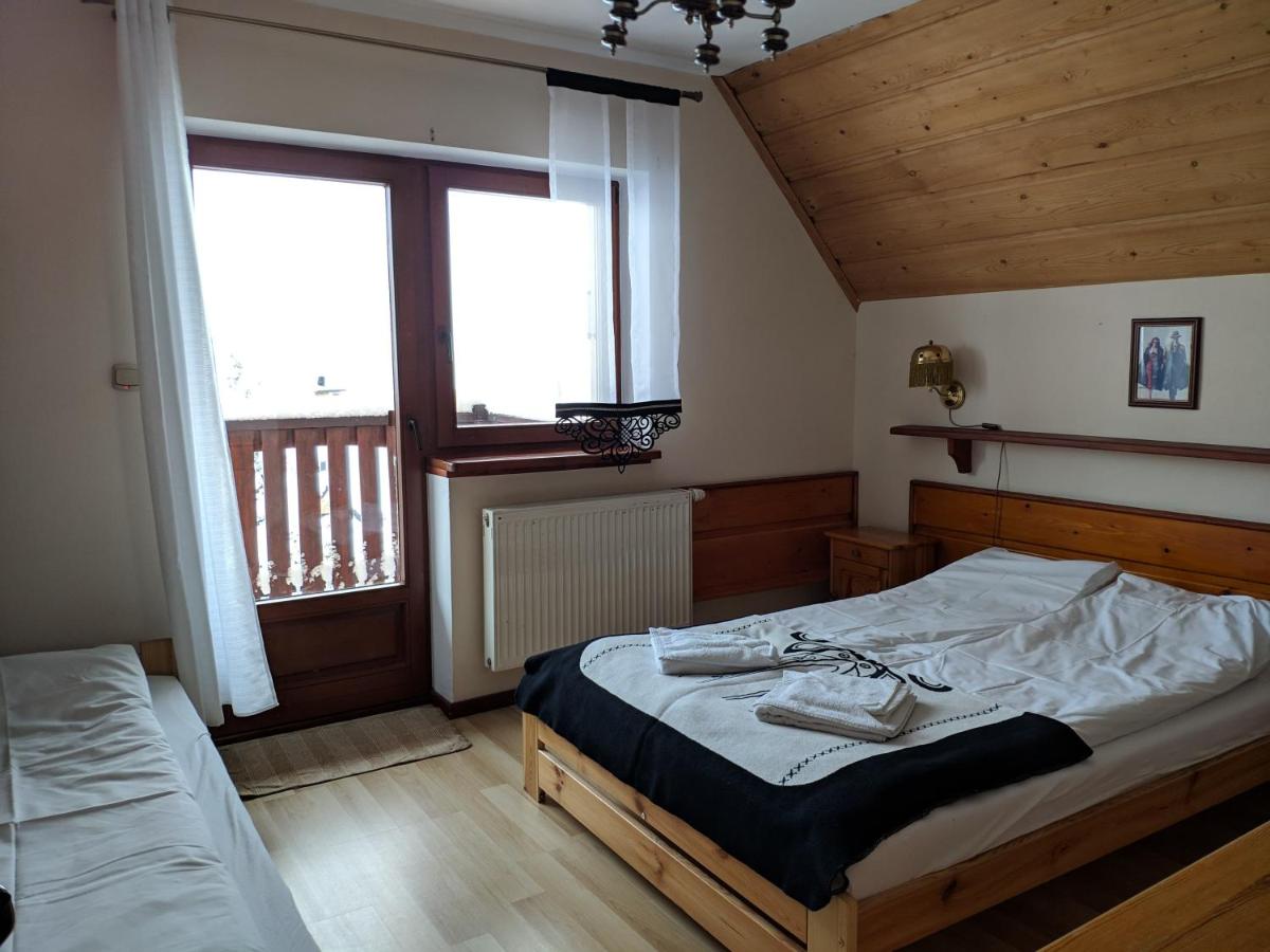 Chambre Triple – Vue sur Montagne