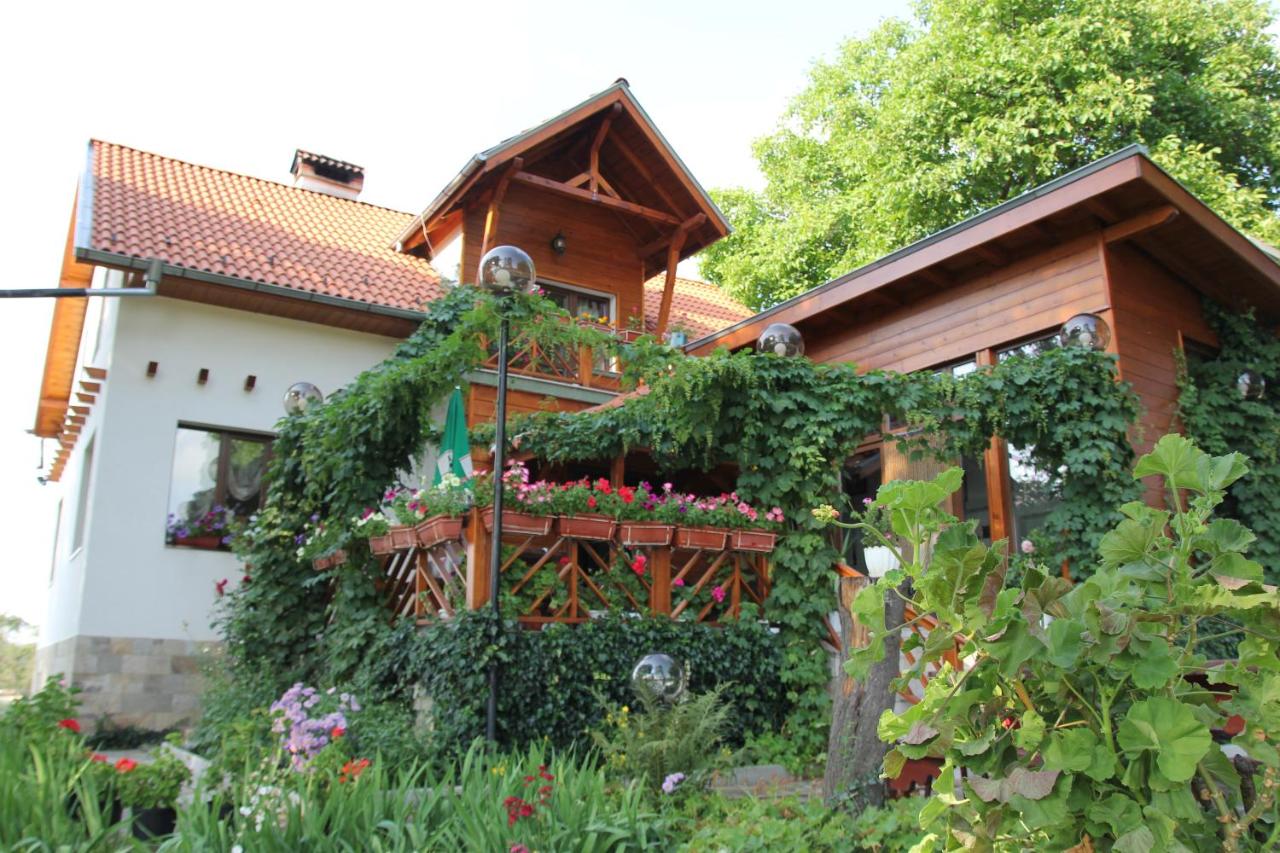 B&B Samokov - Orehite Guest House - Bed and Breakfast Samokov