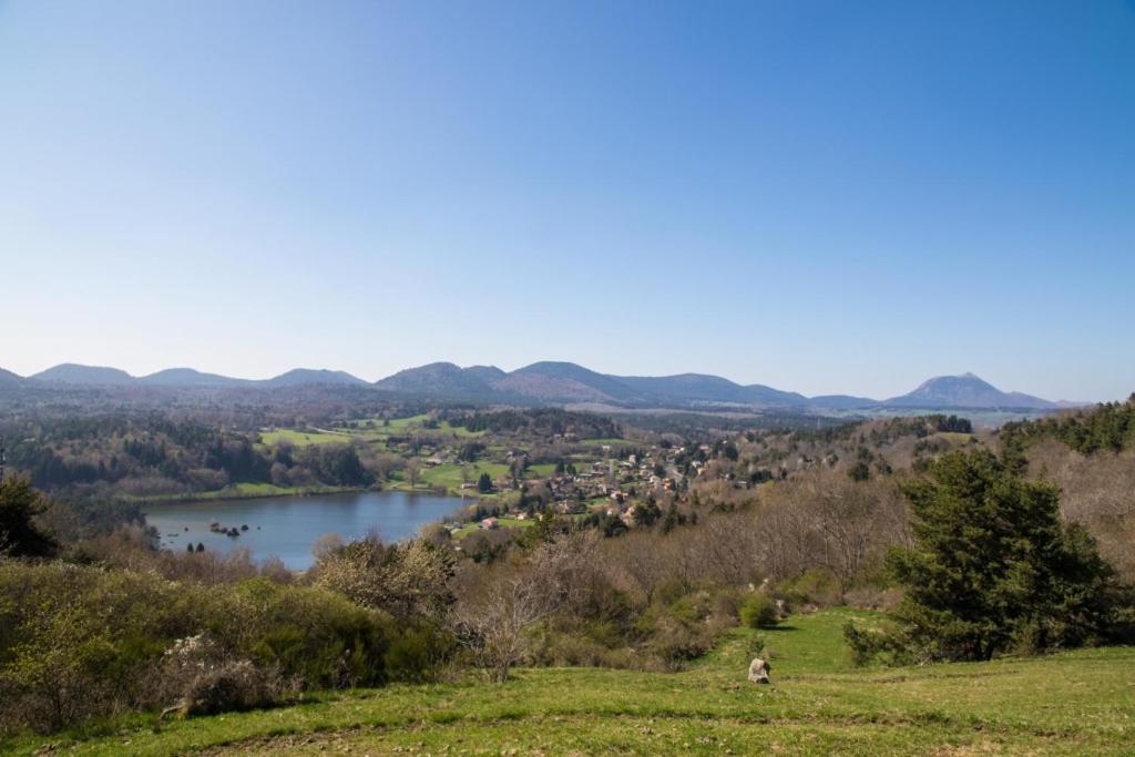 Camera Familiare con Vista Lago