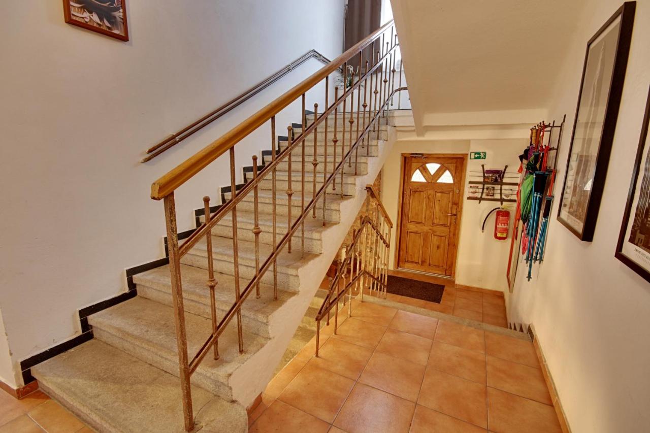 Apartment (2 Adults)