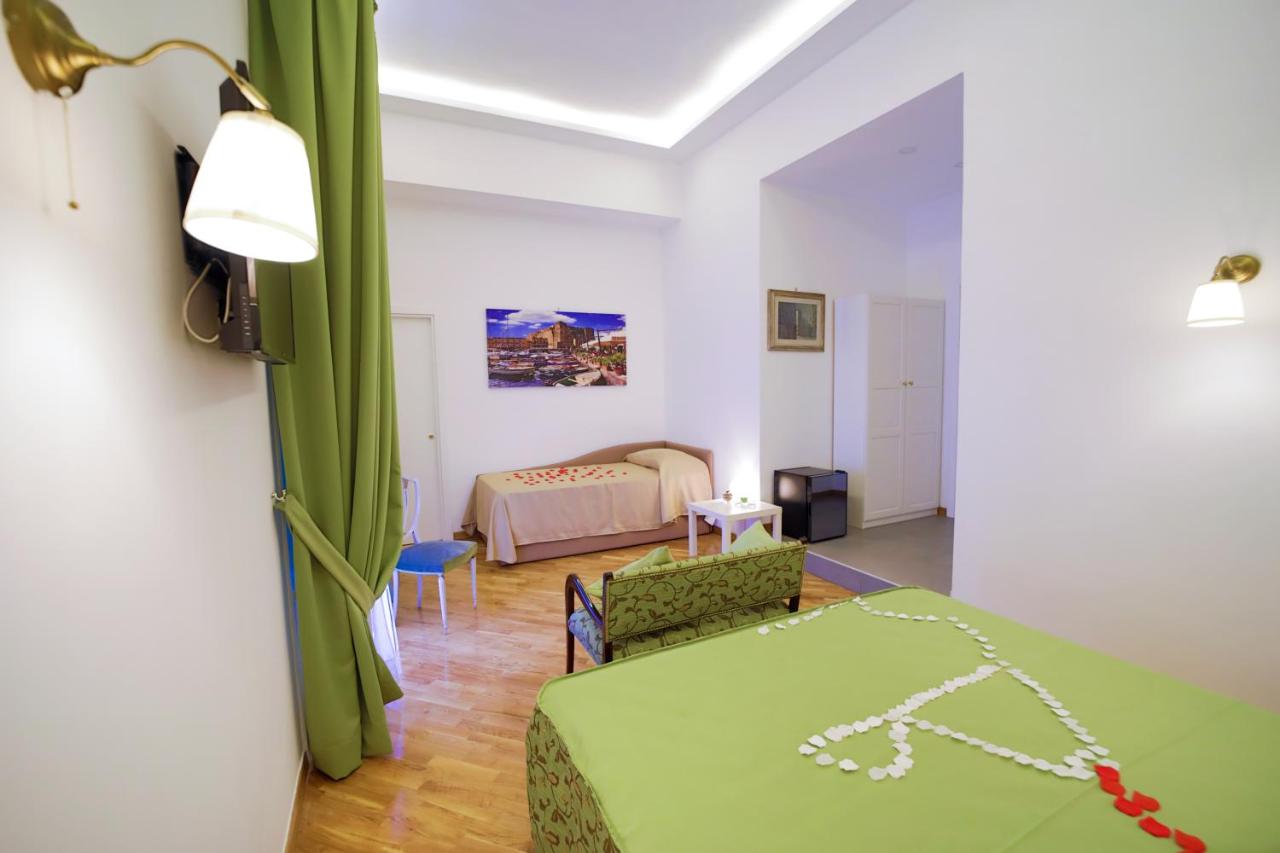 Quadruple Room with Sea View