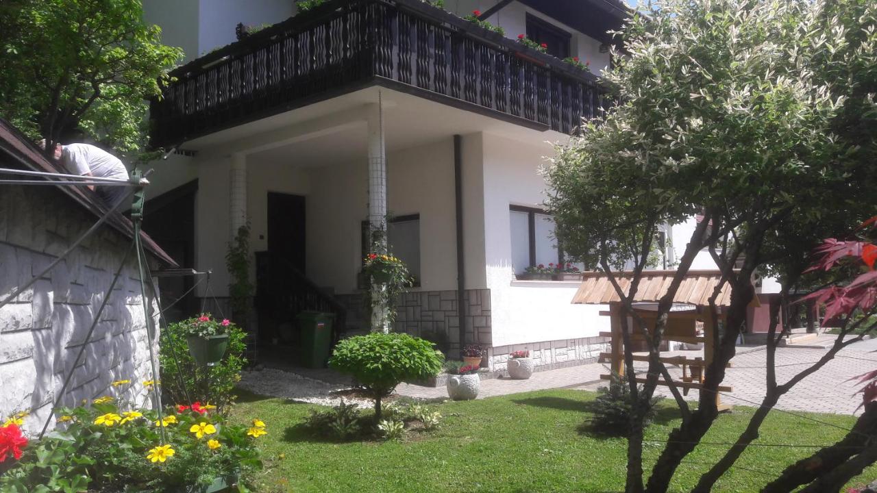 Kirhouse Apartment - B&B Bohinjska Bela