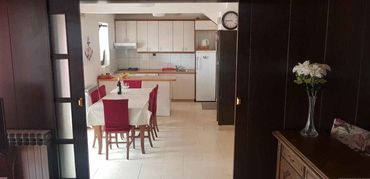 Apartment mit Terrasse