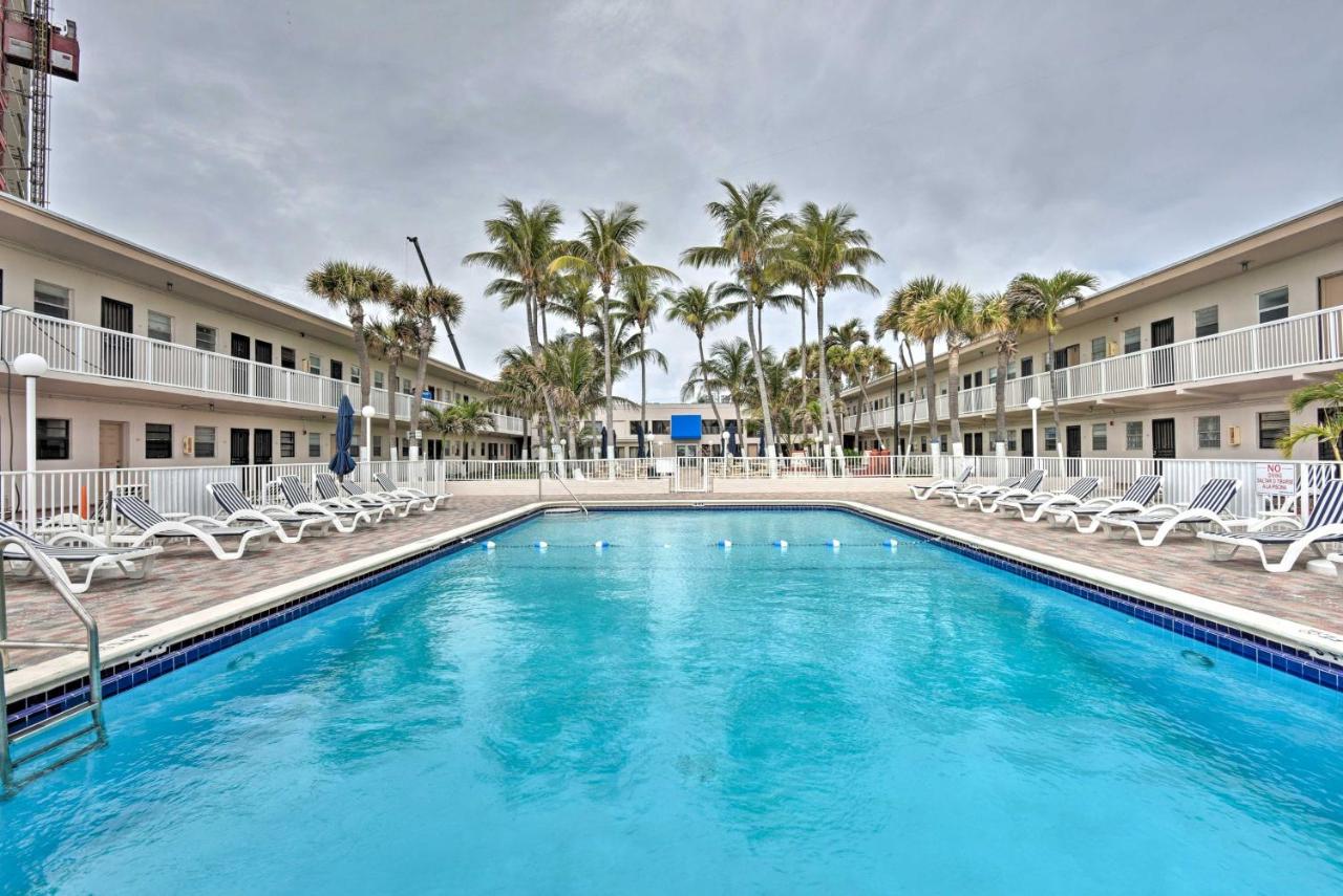 B&B Miami Beach - Oceanfront Miami Beach Condo with Resort Pool Access - Bed and Breakfast Miami Beach