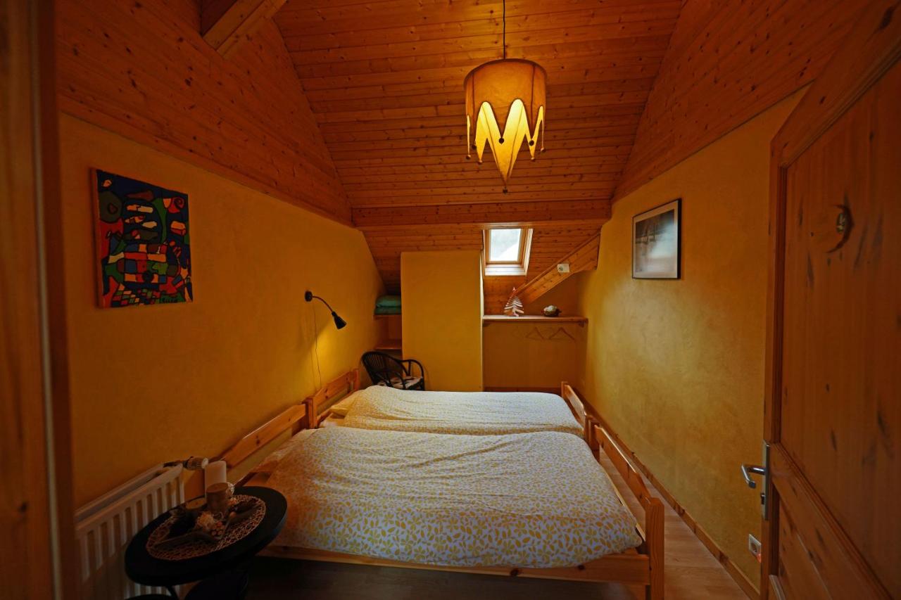 Chambre Lits Jumeaux Standard avec Salle de Bains Commune