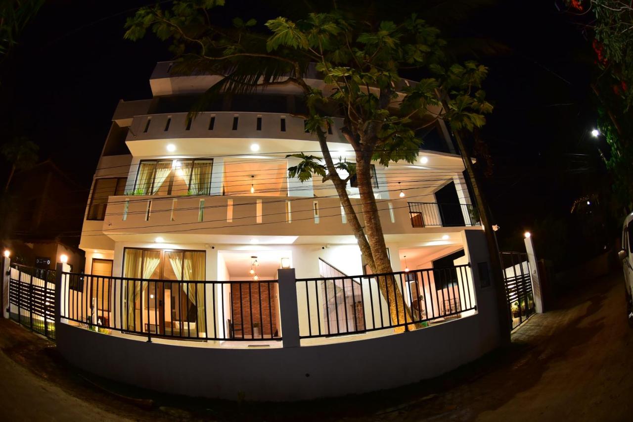 Lily Holiday Apartments - Ferienwohnung Hikkaduwa