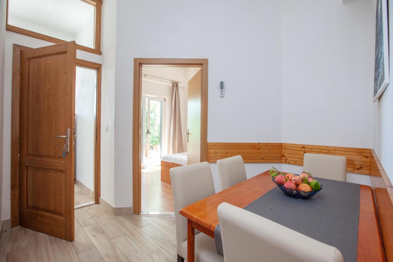 Apartment A8 Igrane - B&B