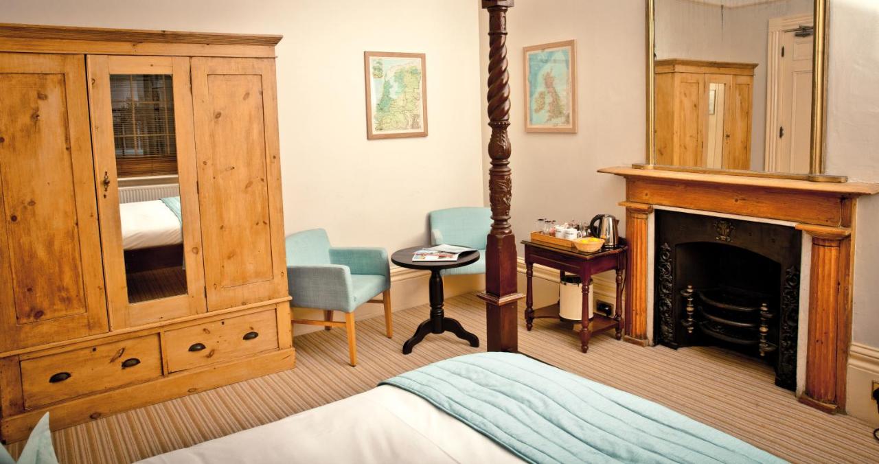 Double Room with Four Poster Bed