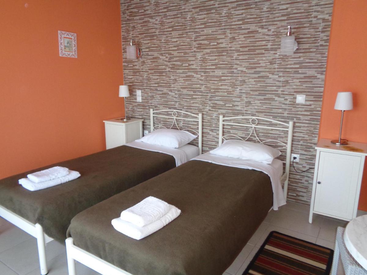 Double or Twin Room with Side Sea View