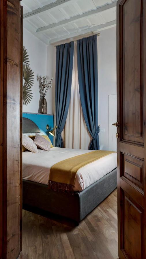 Luxury Trevi House - B&B
