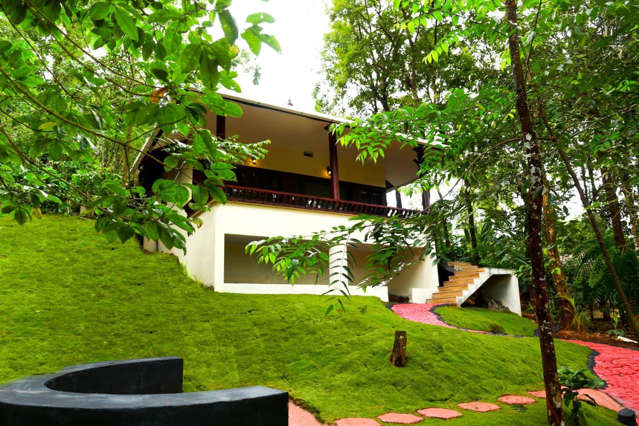 Green Garden Lotus Villa - Ferienwohnung Kaniyāmbetta