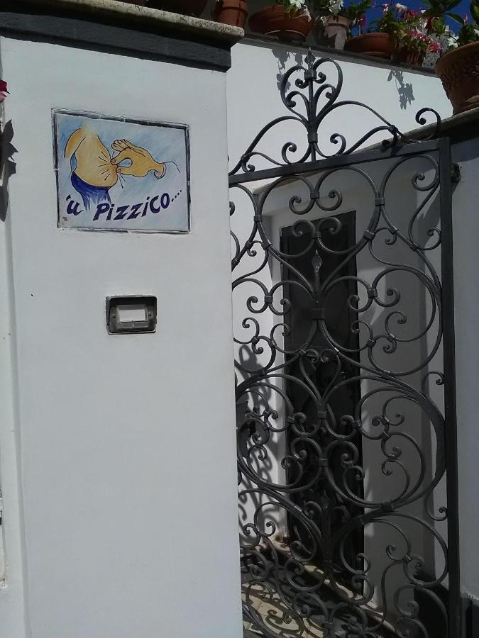 U' Pizzico ( the pinch ) - B&B Ciudad de Capri