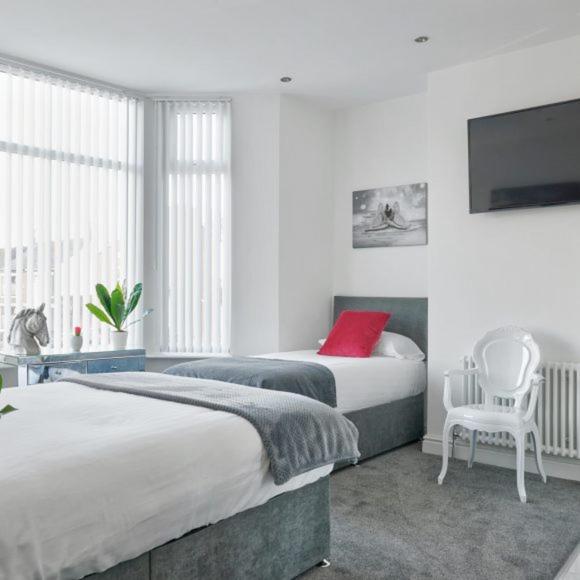 B&B Liverpool - Priory Suites - Bed and Breakfast Liverpool