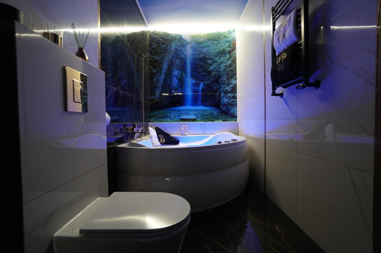 Apartament Lema Versace przy Tauron Arena- Jacuzzi, Parking - B&B Krakow