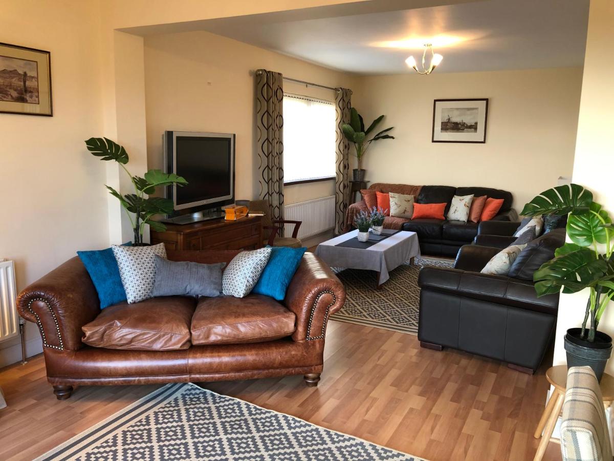 Whitehead holiday cottage - B&B