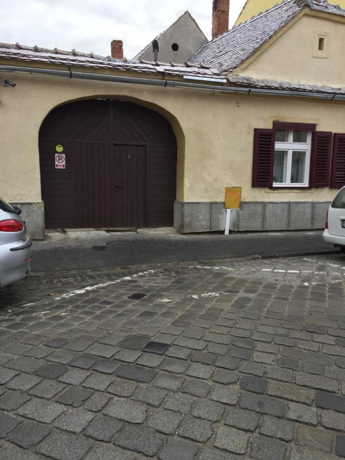 Xenopol Central - B&B