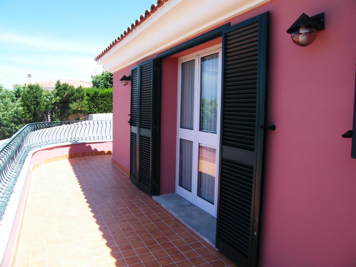 GINEPRO villetta con giardino vista mare a 250 metri dalla spiaggia con ARIA CONDIZIONATA - B&B