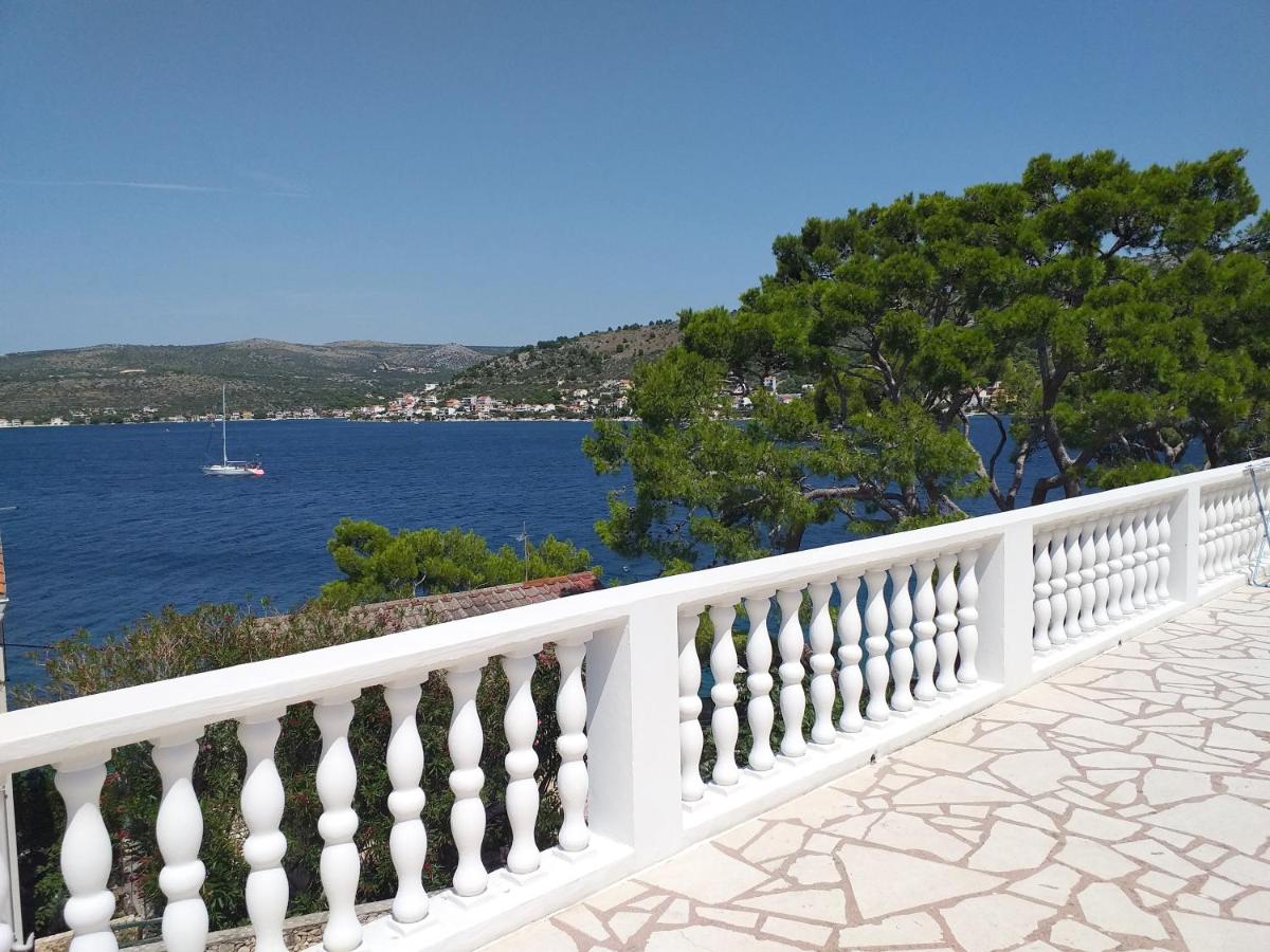 Apartments Marta - B&B Rogoznica