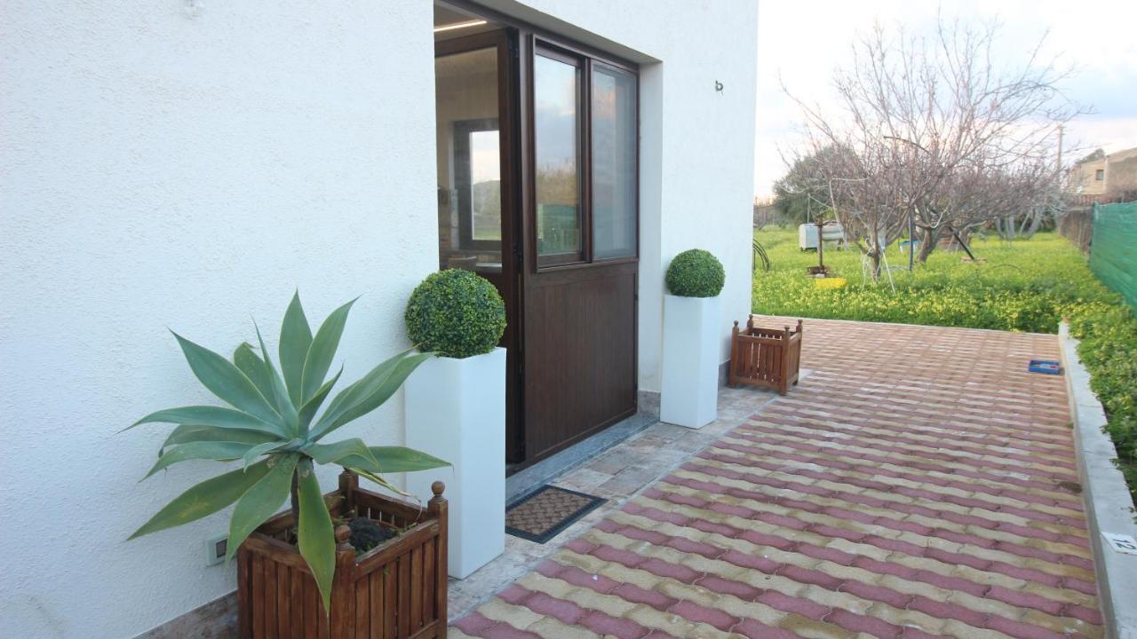 casa tre noci - B&B Lascari