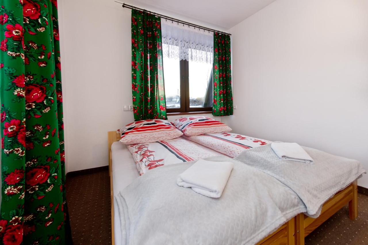 Tweepersoonskamer met 2 Aparte Bedden en Balkon