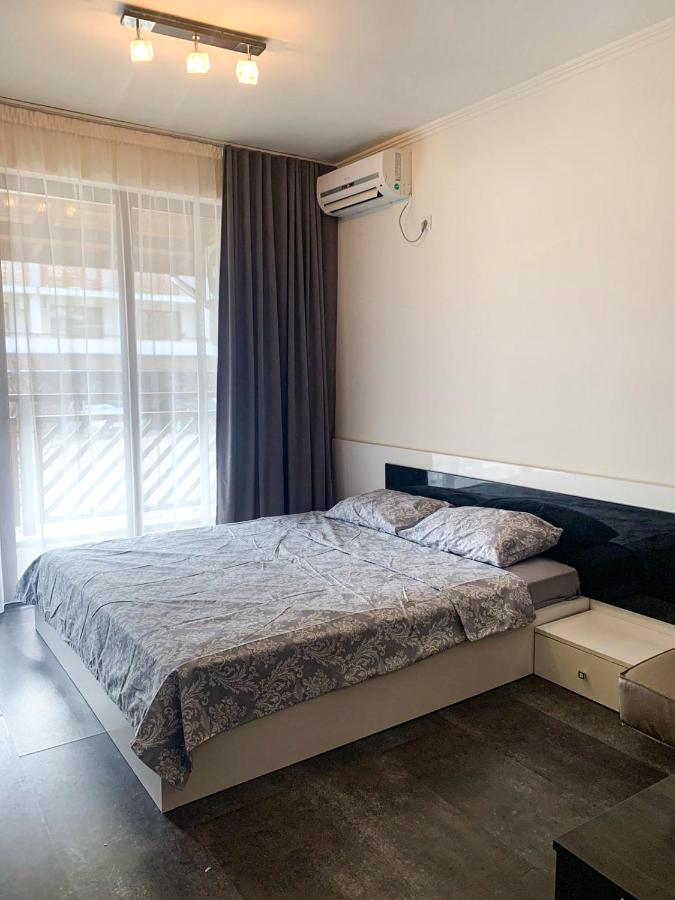 Studio with Terrace