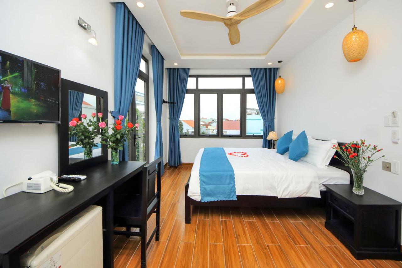 Tweepersoonskamer met Uitzicht op het Zwembad