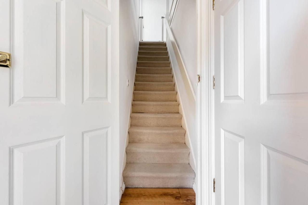 The Bluebird - One Bedroom Apartment in Watford - Ferienwohnung