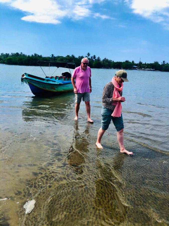 White Villa Airport Transit Hotel - Chambres d’hôtes Katunayaka