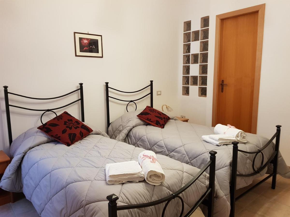 Chambre Lits Jumeaux avec Salle de Bains Privative