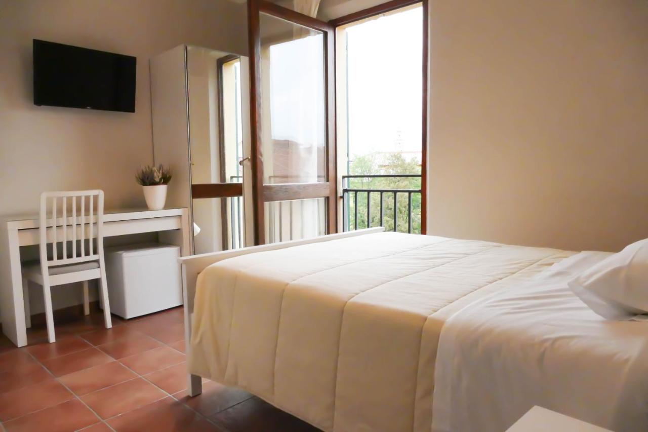 Single Room with Private Bathroom