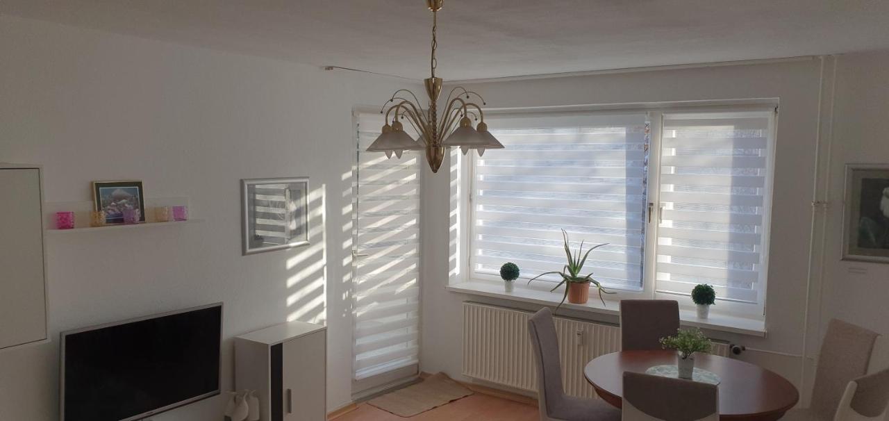 Apart 3 Zimmerwohnung - Nah an Messe & Kliniken! - Chambres d’hôtes Hanovre