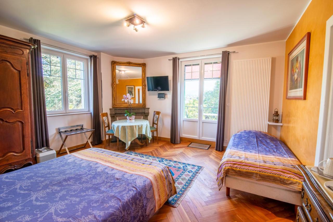 Triple Room with Mountain View