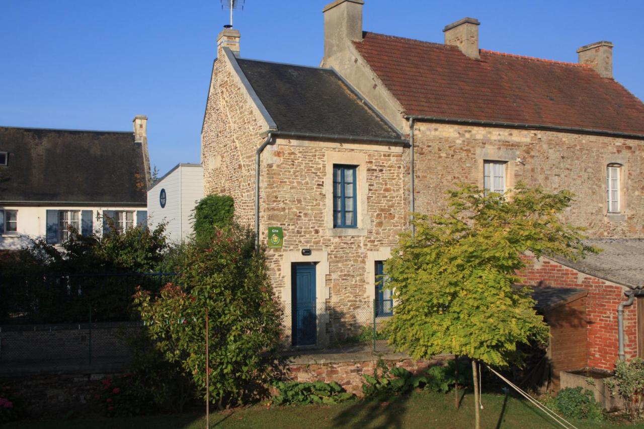 B&B Feuguerolles-Bully - la p'tite maison - Bed and Breakfast Feuguerolles-Bully