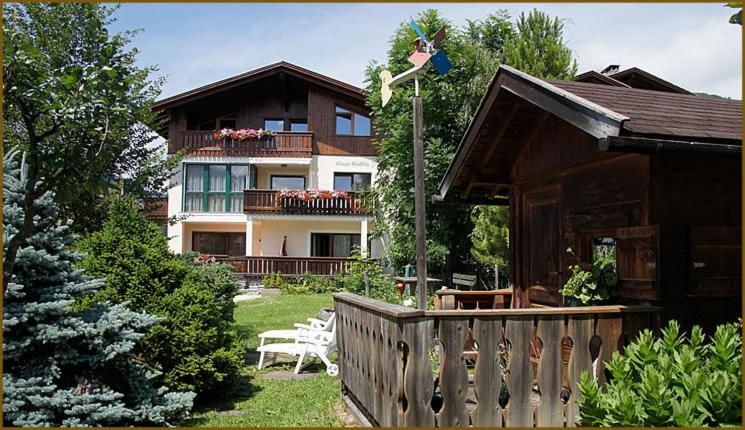 B&B Abtei - Ciasa Wallis - Bed and Breakfast Abtei