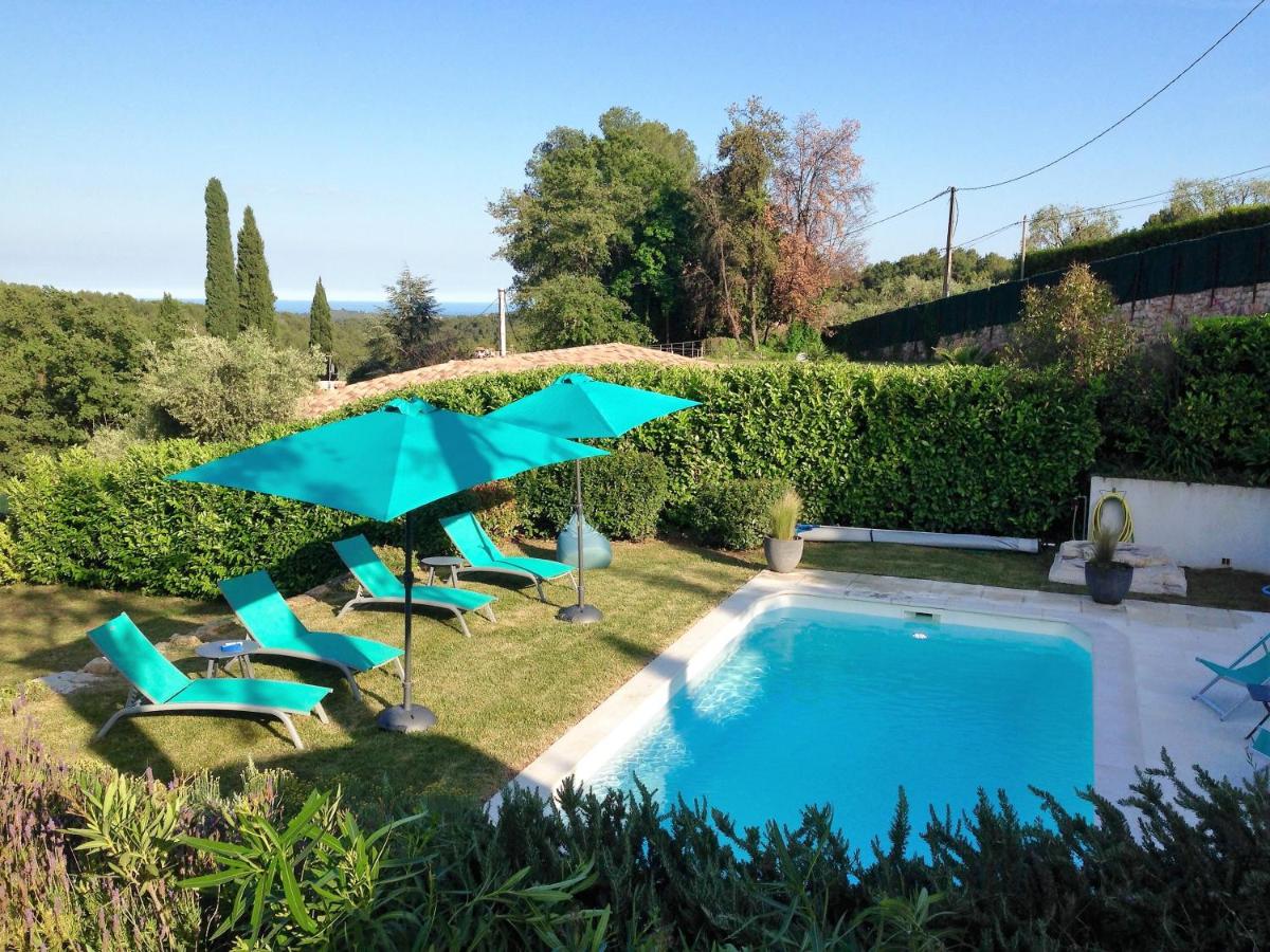 Côte d'Azur, Villa New Gold Dream with heated and privat pool, sea view - B&B Le Rouret