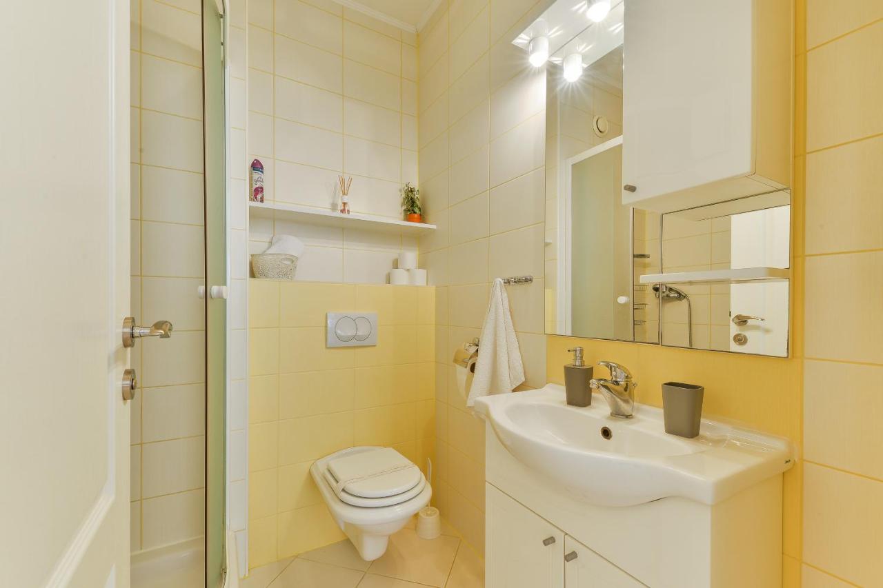 Apartments Đaković II - B&B