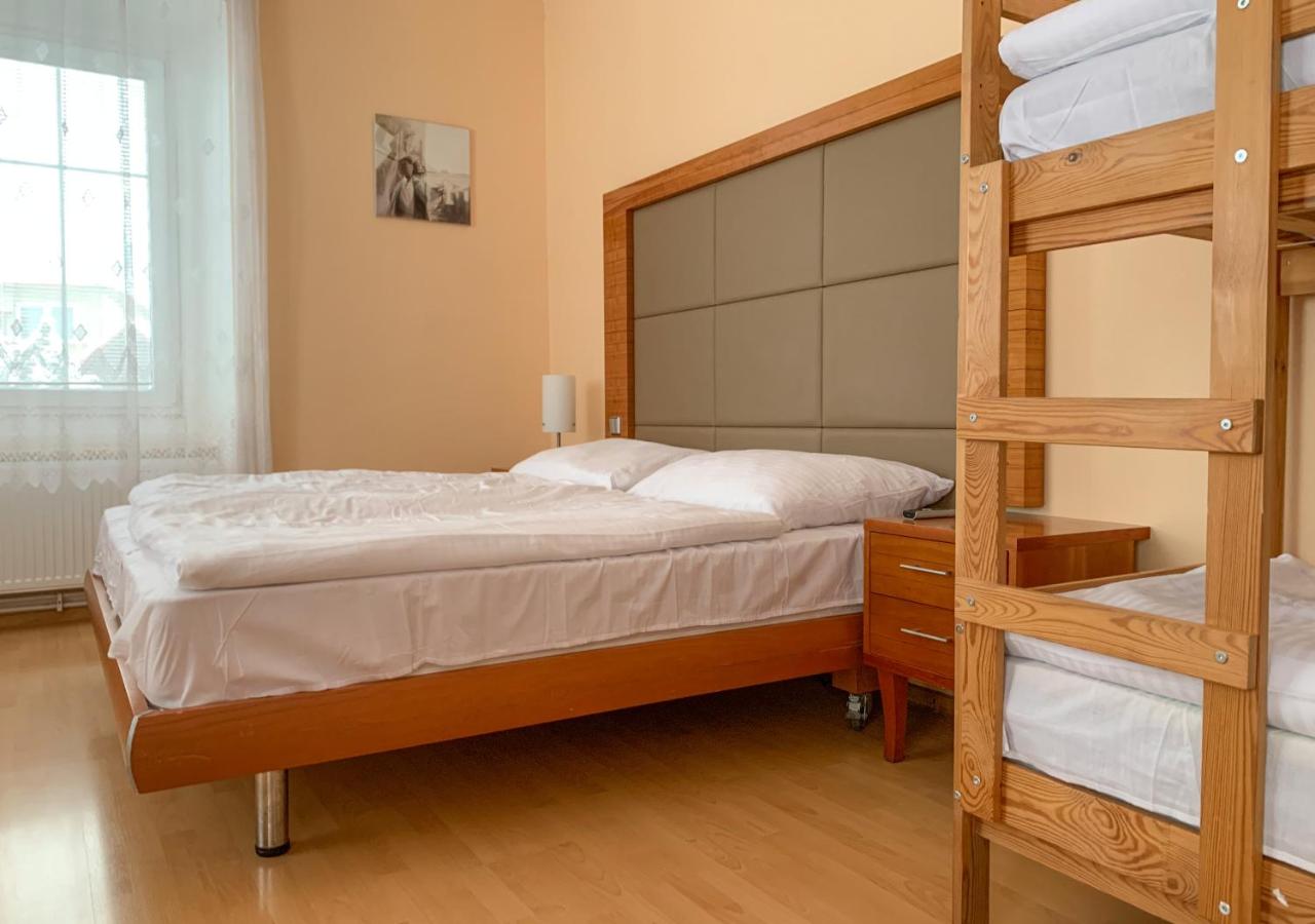 Quadruple Room with Private Bathroom