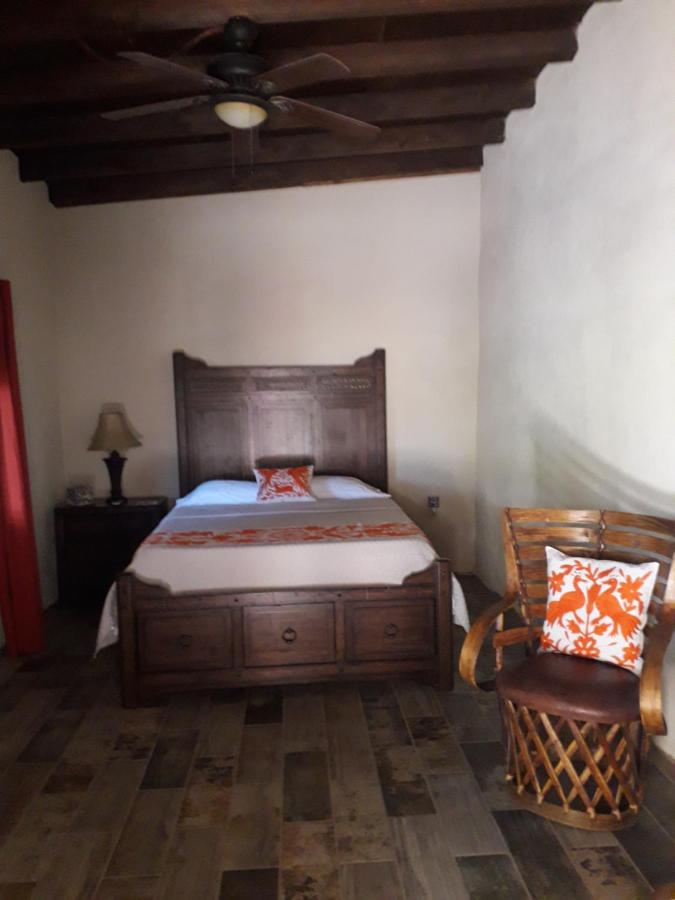 Deluxe Doppelzimmer (2 Erwachsene & 1 Kind)