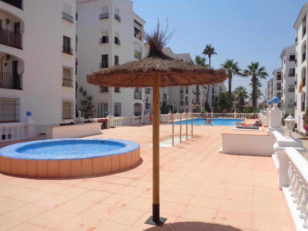 B&B San Luis de Sabinillas - Appartement Punta Almina 100 m from t h e sea - Bed and Breakfast San Luis de Sabinillas