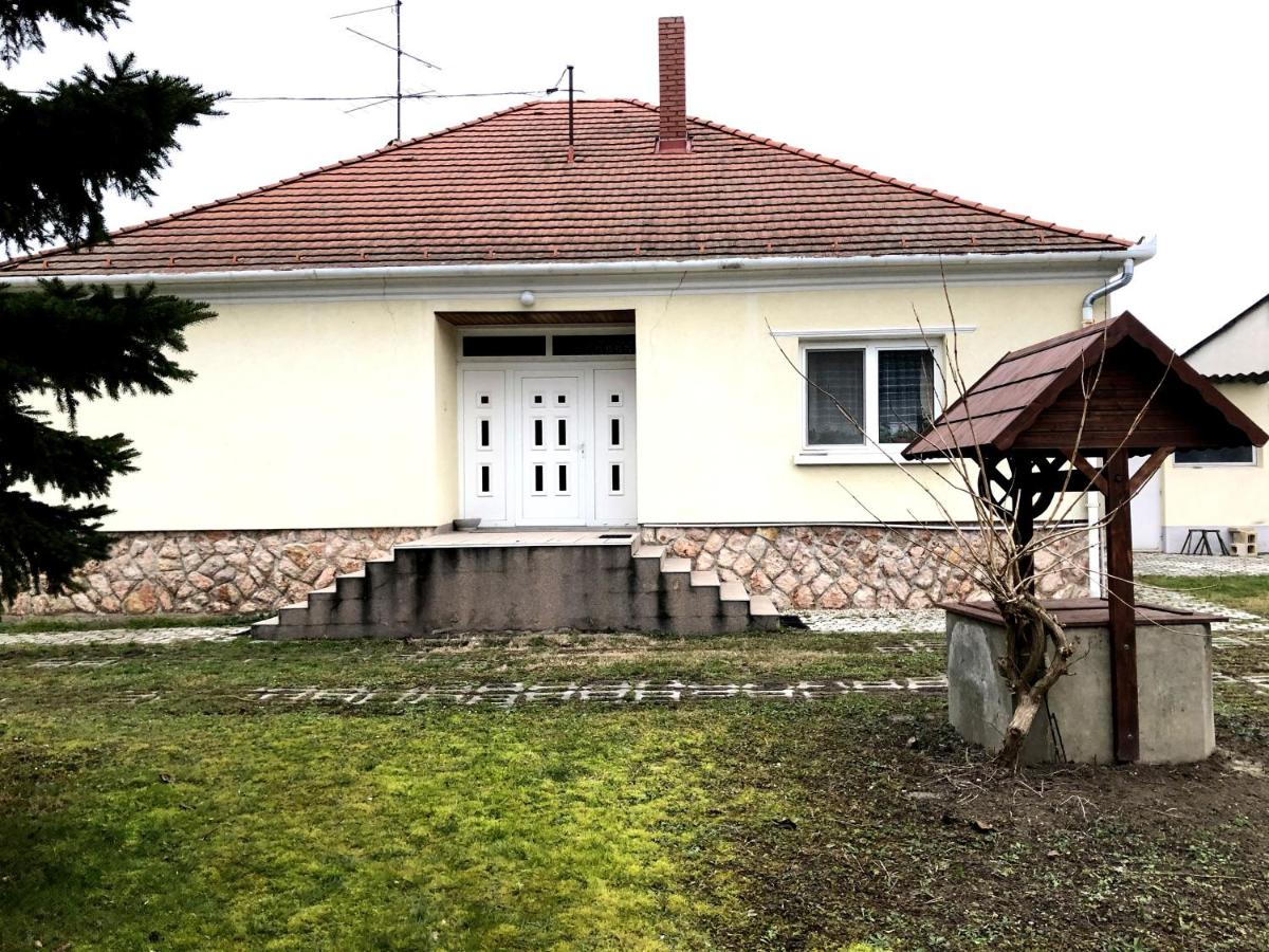 Elvira Vendégház - Ferienwohnung
