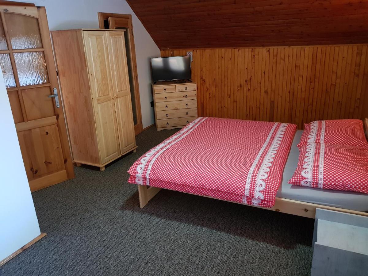 Doppelzimmer mit Zustellbett