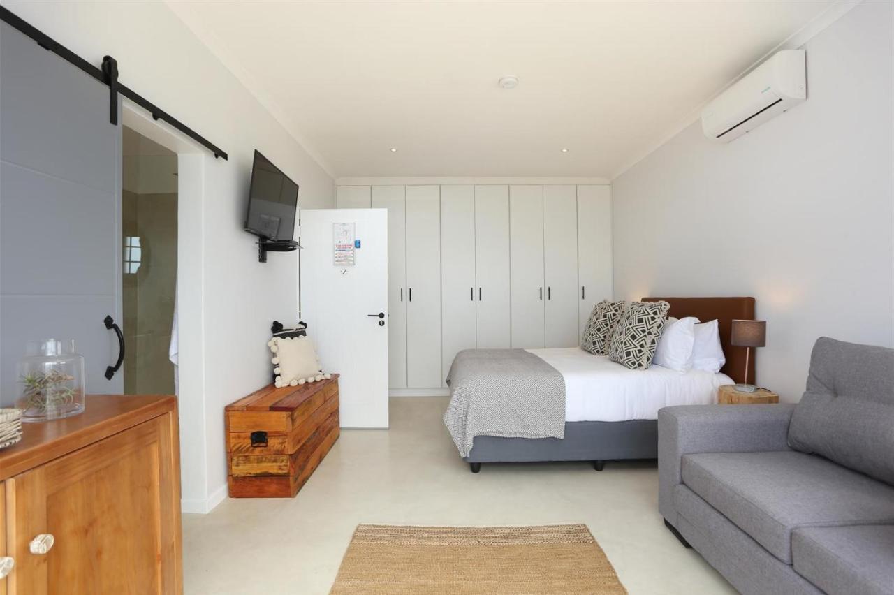 Deluxe Suite with Sea View