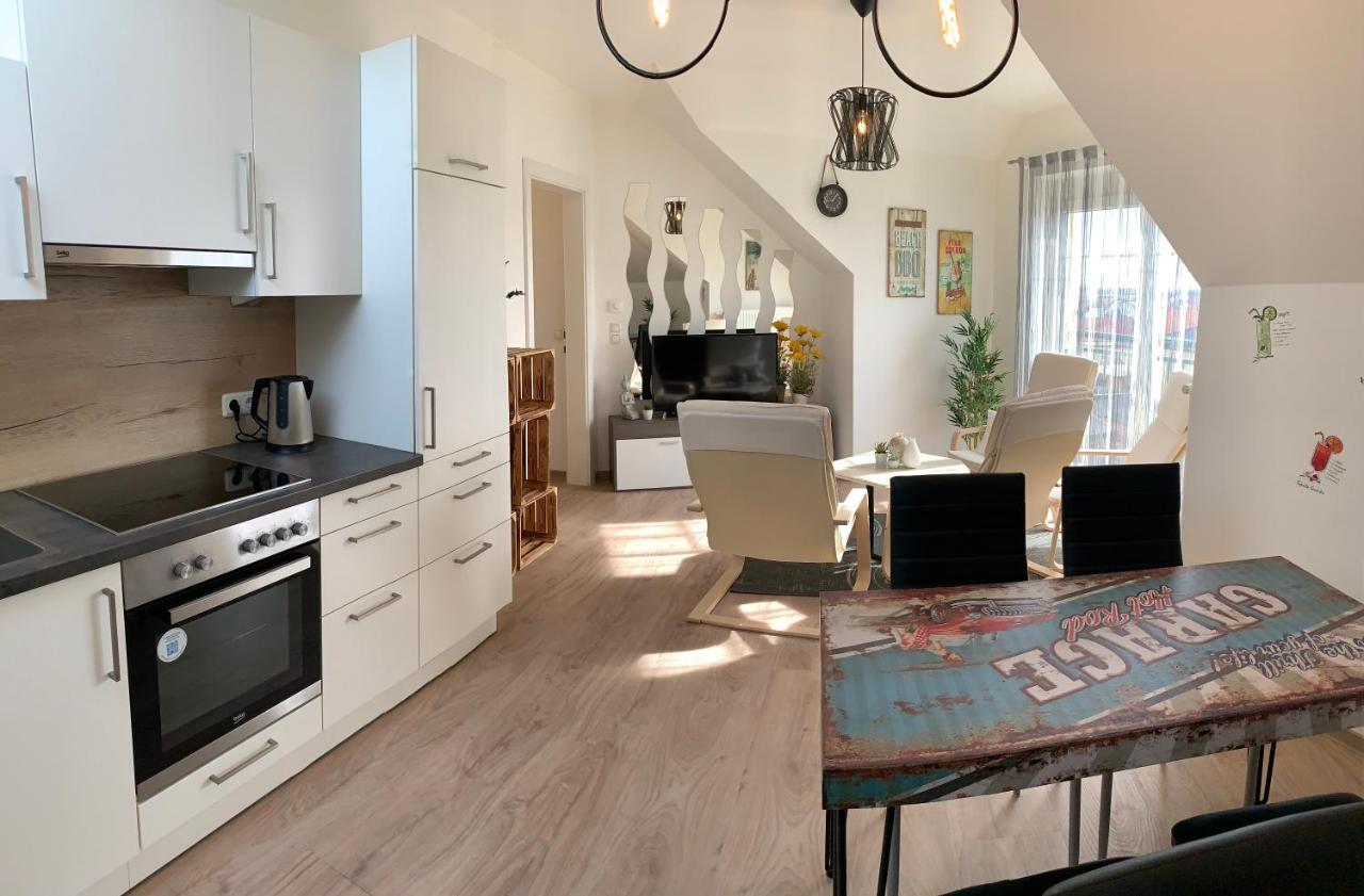 Schöne und Helle Deutsch-Wagram Wohnungen - B&B Deutsch-Wagram