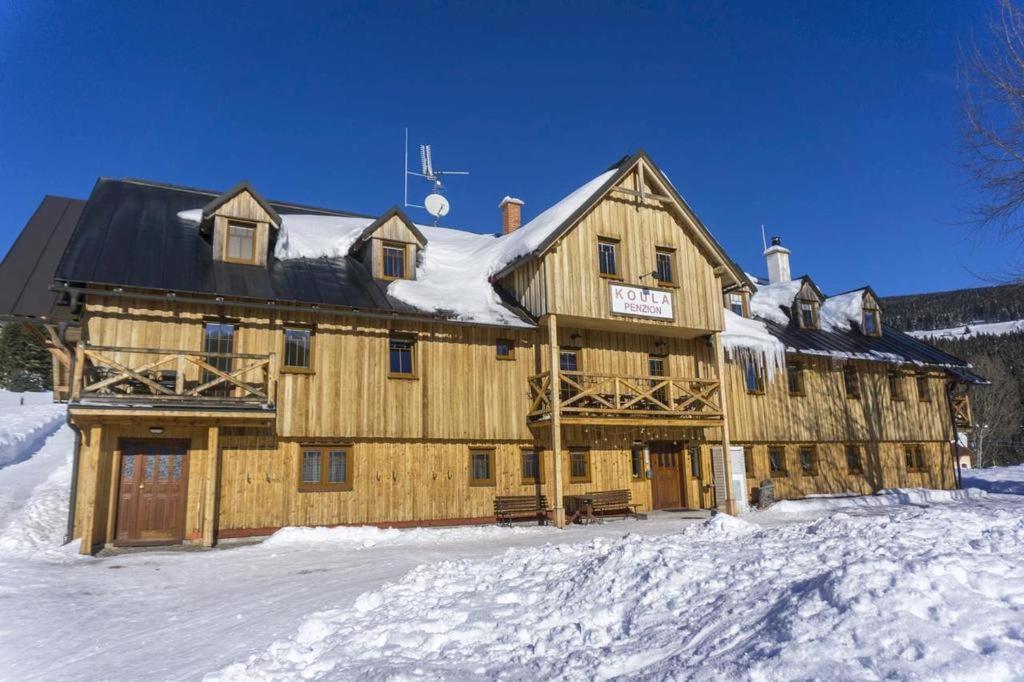 Apartmány Penzion Koula - B&B Pec pod Sněžkou