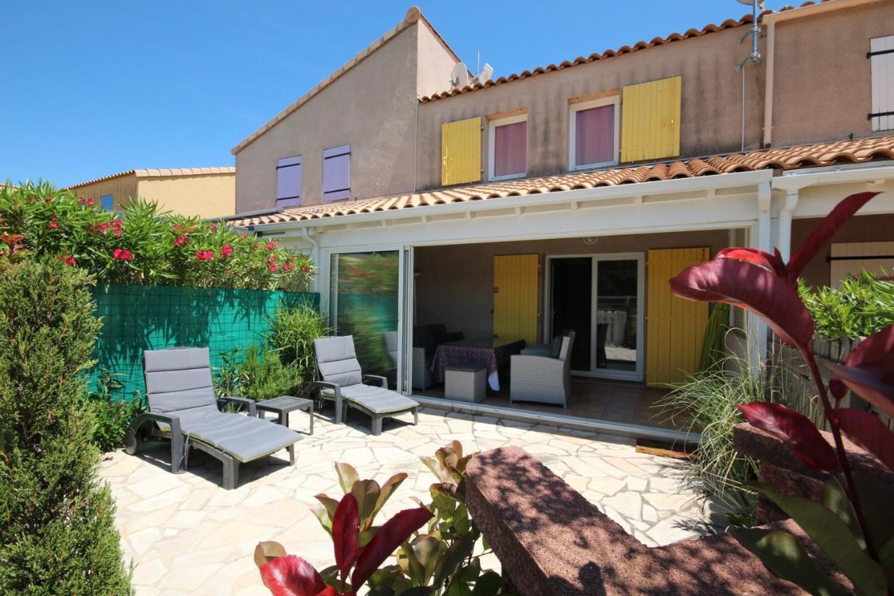 B&B Portiragnes - Belle villa 2 chambres terrasse vue réserve naturelle dans résidence sécurisée avec piscine commune 800m de la mer LRCS50 - Bed and Breakfast Portiragnes