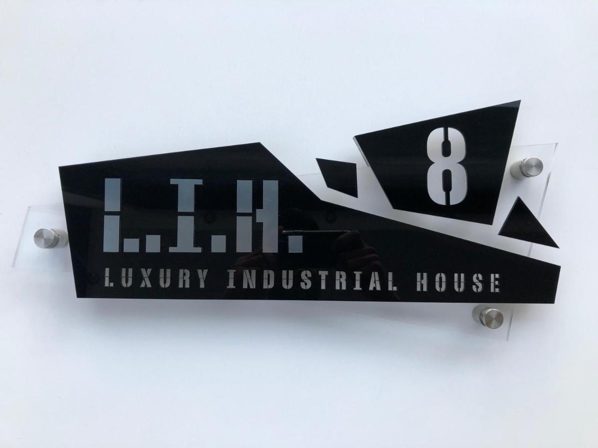 (L.I.H.8) Luxury Industrial House 8 - B&B Káto Páfos