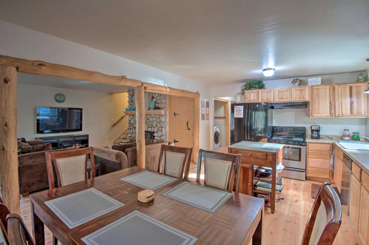 7 Mi to Heavenly Ski Resort Cozy Tahoe Cabin - B&B South Lake Tahoe