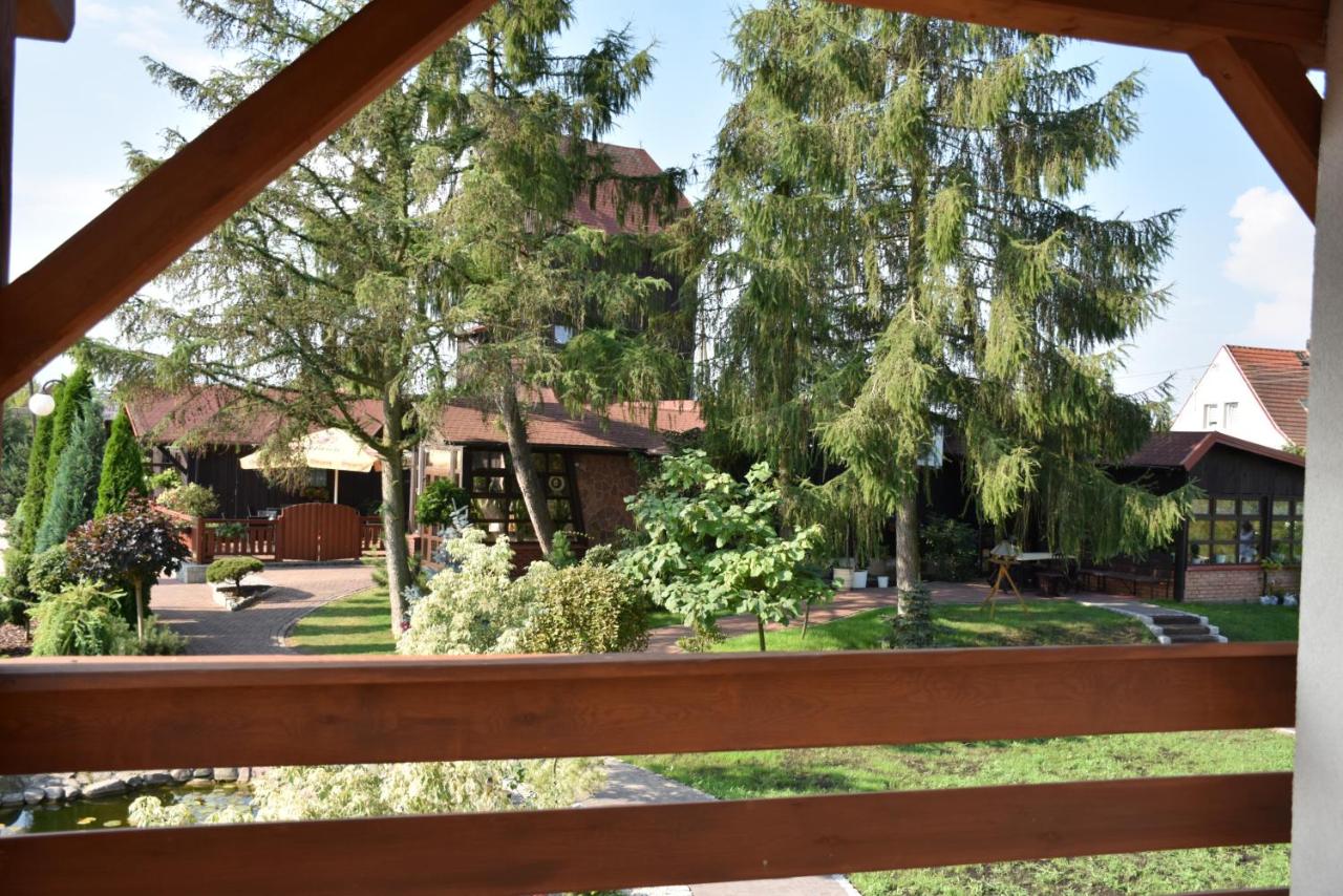 Zajazd we Młynie - Bed and Breakfast Lubięcin