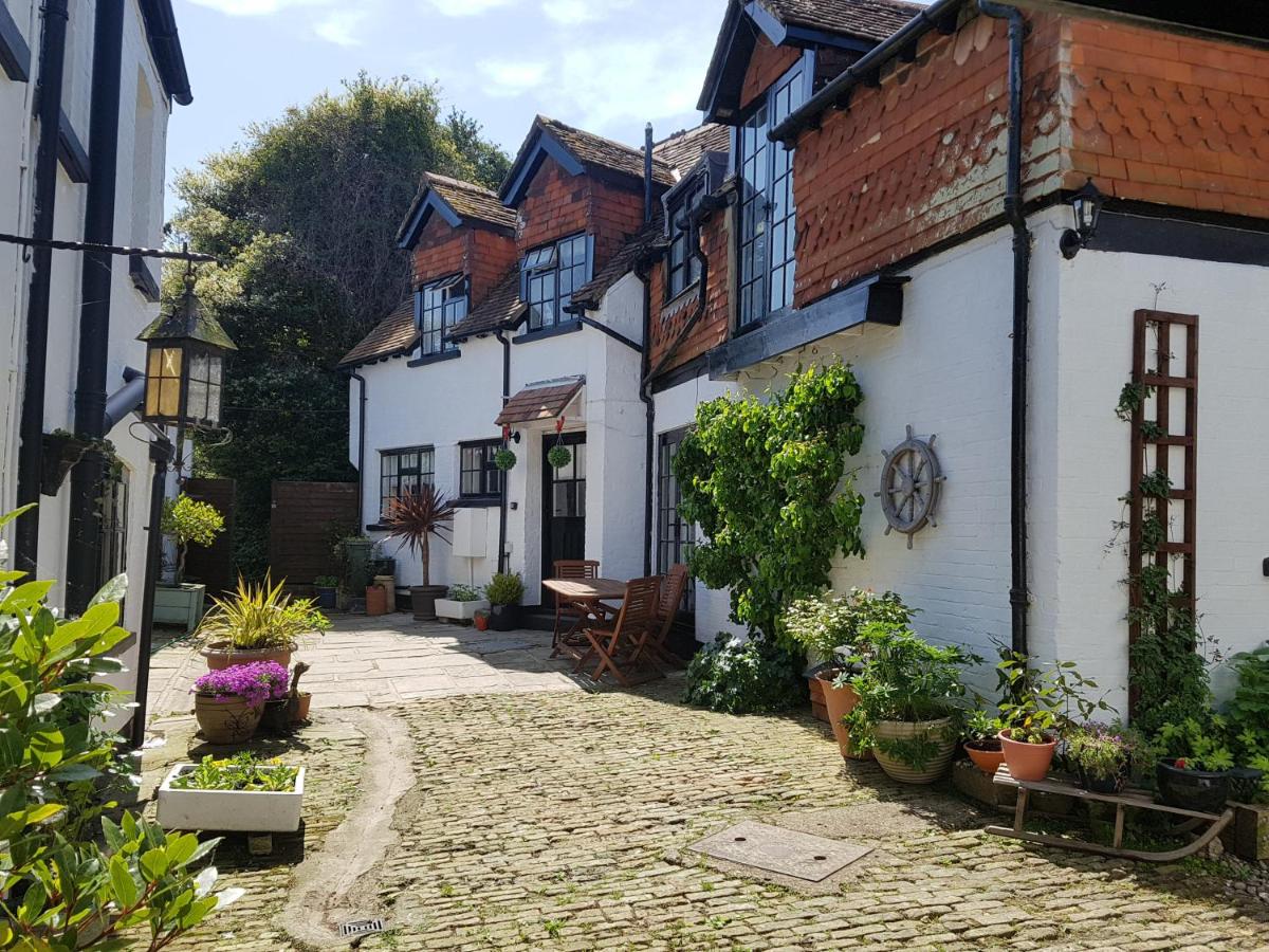 B&B Newport - The Coach House - Bed and Breakfast Newport