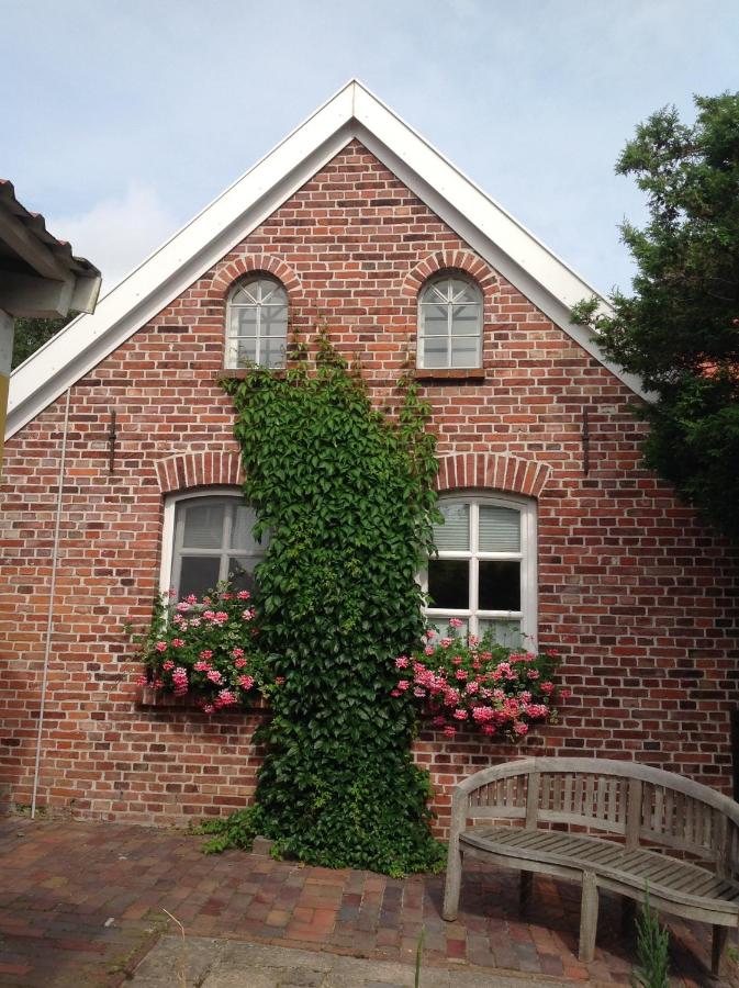 B&B Emden - Klaassen- Ferienhaus Up Warf - Bed and Breakfast Emden